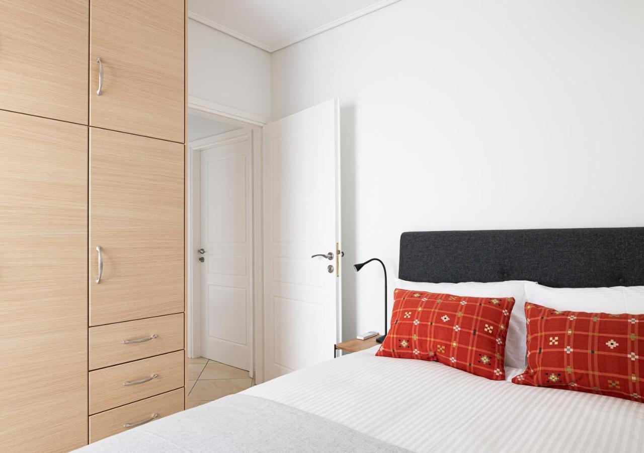 Elegant Apt 50Meters Close Acropolis Athens Exterior photo